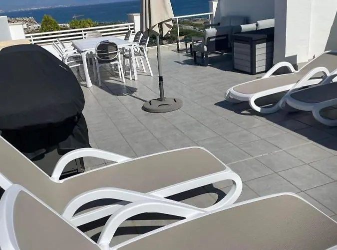 Nova Hotel *